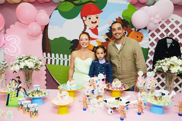 Aniversário de 3 anos de Laura Guth Estevão - Metrópoles