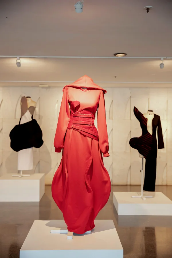Exposição de moda no Metrópoles Catwalk - Metrópoles