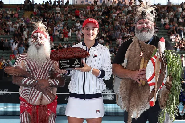 Número 1 do mundo, Ashleigh Barty conquista Torneio de Adelaide