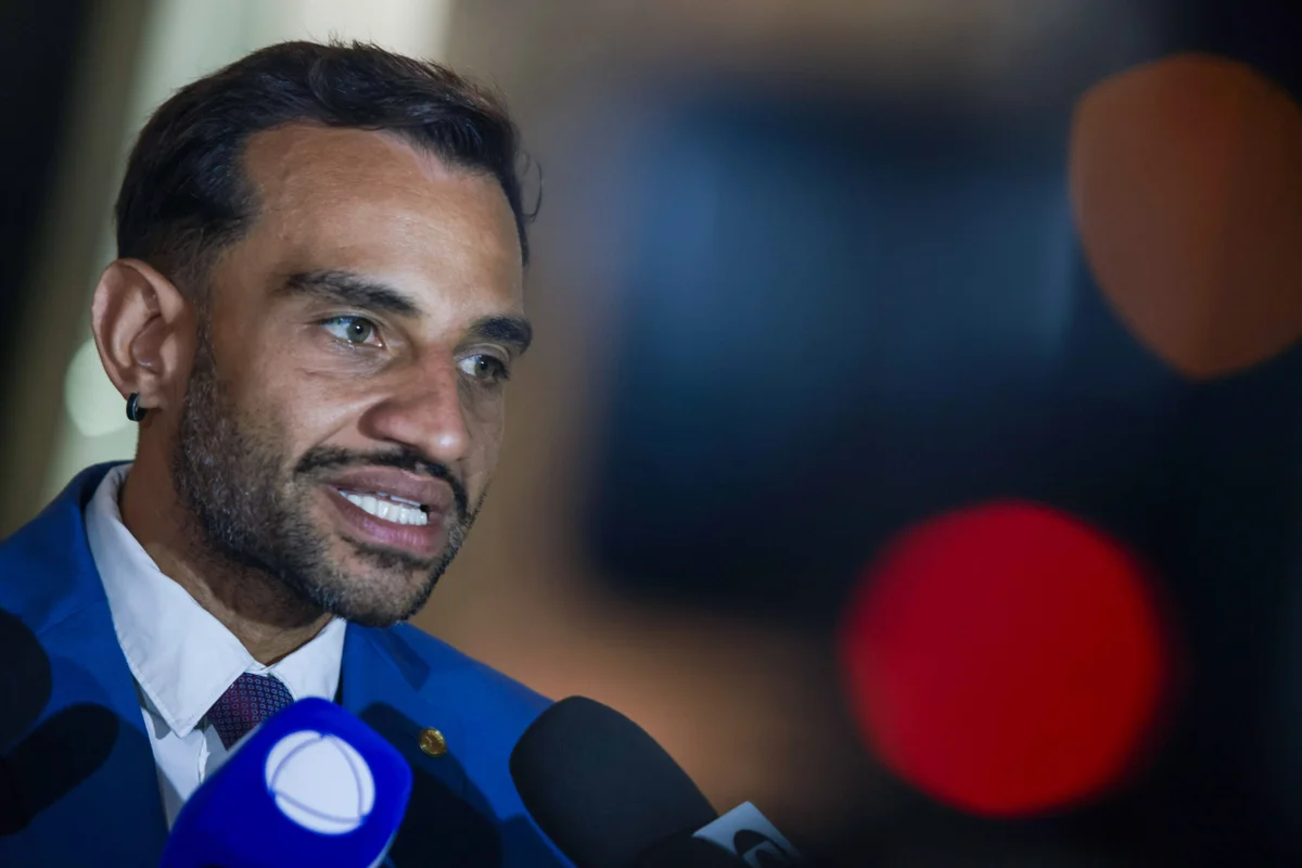 Quem é Fábio Felix, deputado federal eleito mais votado da história do DF - imagem 1 Quem é Fábio Felix, deputado federal eleito mais votado da história do DF - imagem 1
