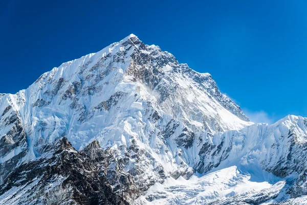 Imagem colorida do Monte Everest - Metrópoles