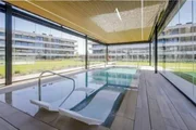 Piscina aquecida e coberta Piscina aquecida e coberta