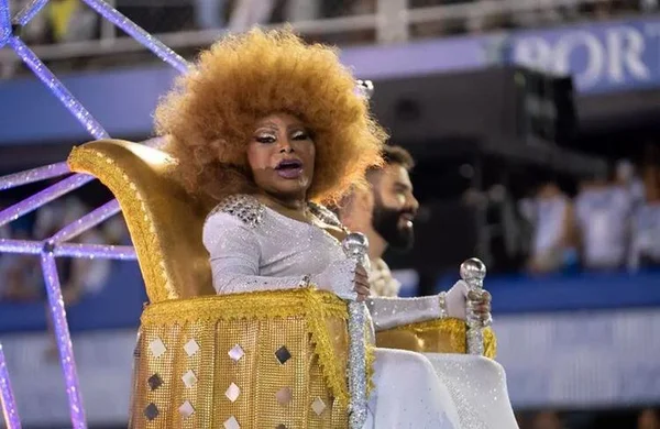 “Exemplo para brasileiros”, diz membro da Mocidade sobre Elza Soares