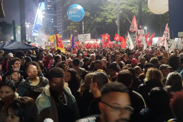 Manifestação na Avenida Paulista - Metrópoles