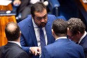 Governador do Rio de Janeiro, Cláudio Castro (PL) também foi ao Senado em novembro de 2023 para discutir a reforma tributária. |