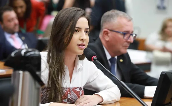 A deputada Amanda Gentil, do PP do Maranhão