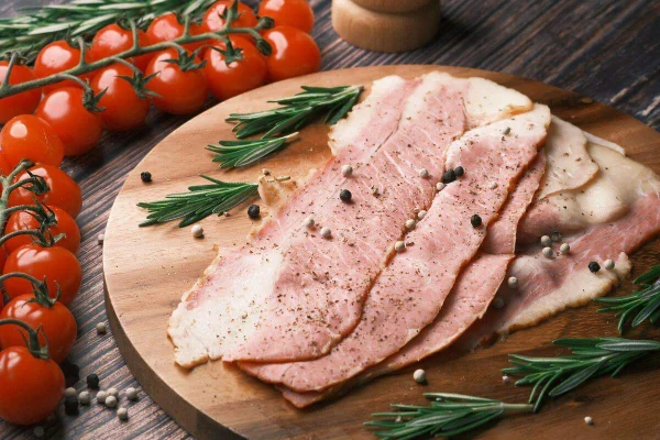 6 fontes de proteínas baratinhas para te ajudar a ganhar massa