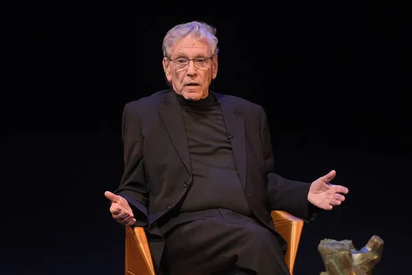 Morre, aos 79 anos, o escritor israelense Amos Oz