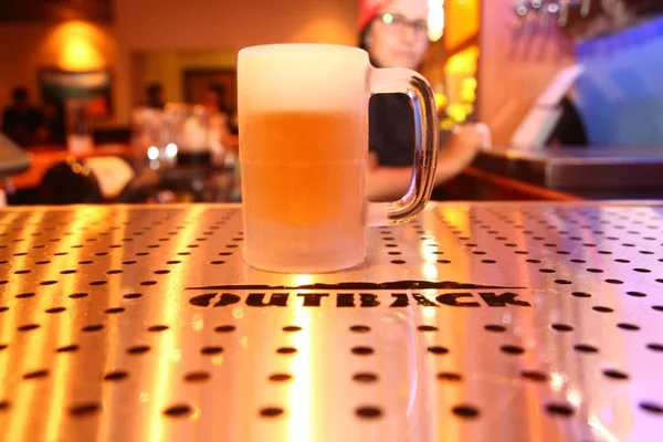 Black Friday: Outback tem chope grátis para acompanhar entradas