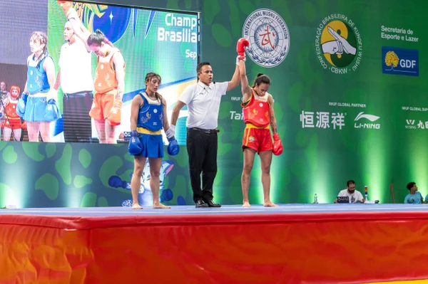 Mundial de Wushu: Brasil garante medalha de prata com Beatriz Silva