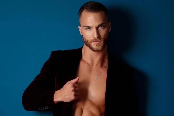 Foto colorida do Mister Brasil Matheus Maia - Metrópoles