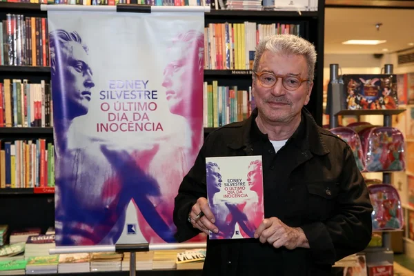 Edney Silvestre lança livro denso e resgata dia histórico de 1964