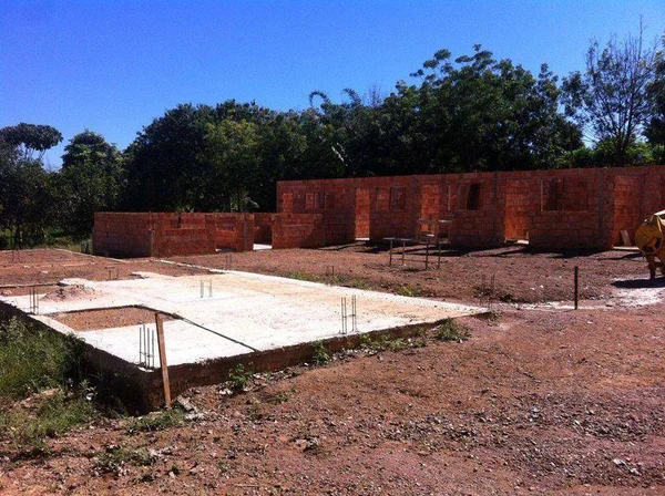 ONG que trata dependentes químicos pede ajuda para fazer dormitório