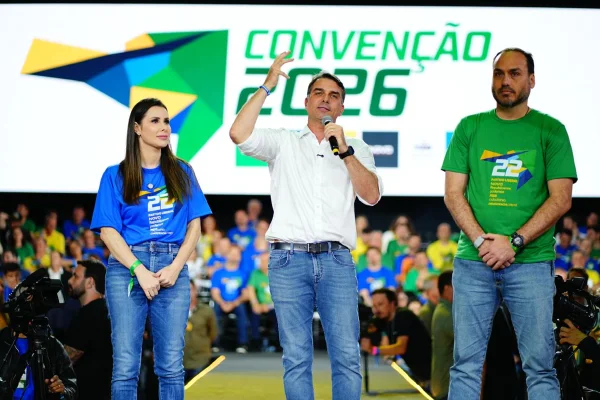Centrão trava alianças de Flávio, que aposta em base bolsonarista - destaque galeria Centrão trava alianças de Flávio, que aposta em base bolsonarista - destaque galeria