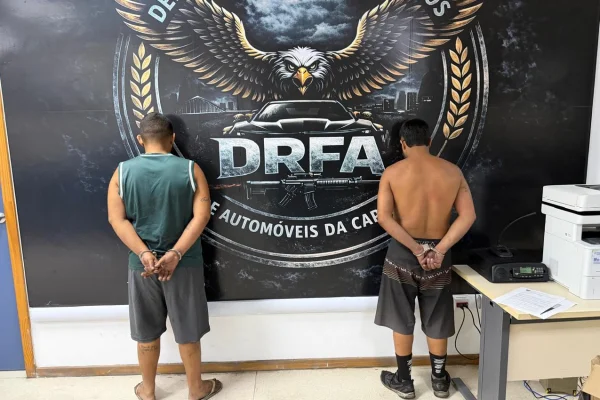 Quadrilha do Rio sequestrava vítimas enquanto depenava carros roubados