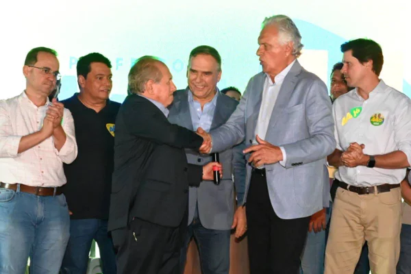 imagem colorida de líderes evangélico declaram apoio a mabel, candidato de caiado em goiânia