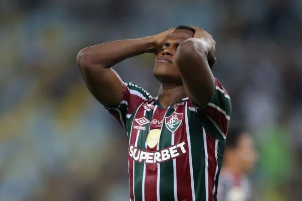 Imagem colorida de Jhon Arias, jogador do Fluminense- Metrópoles