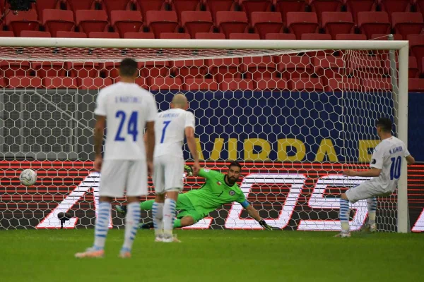 Paraguai vence o Chile no Mané Garrincha e avança de fase na Copa América