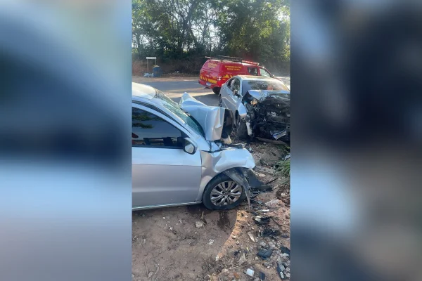 Casal morre e bebê de 10 meses fica ferido em acidente em rodovia de MG