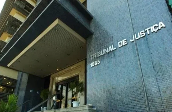 Imagem colorida da faixada do Tribunal de Justiça do Rio Grande do Sul - Metrópoles