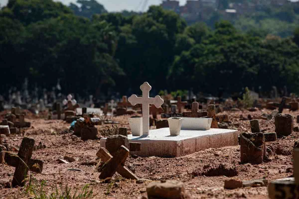 Cemitério do Caju, no Rio