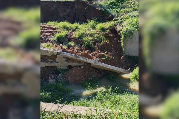 Rompimento de tubulação leva à interdição de ponte no interior de SP - destaque galeria Rompimento de tubulação leva à interdição de ponte no interior de SP - destaque galeria