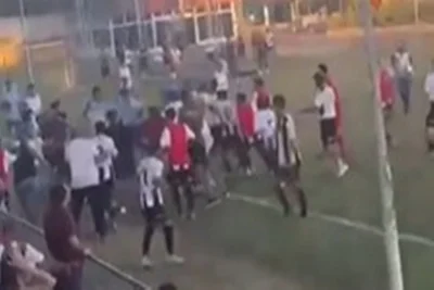 Socos e “voadoras”: jogo de futebol no DF termina em pancadaria