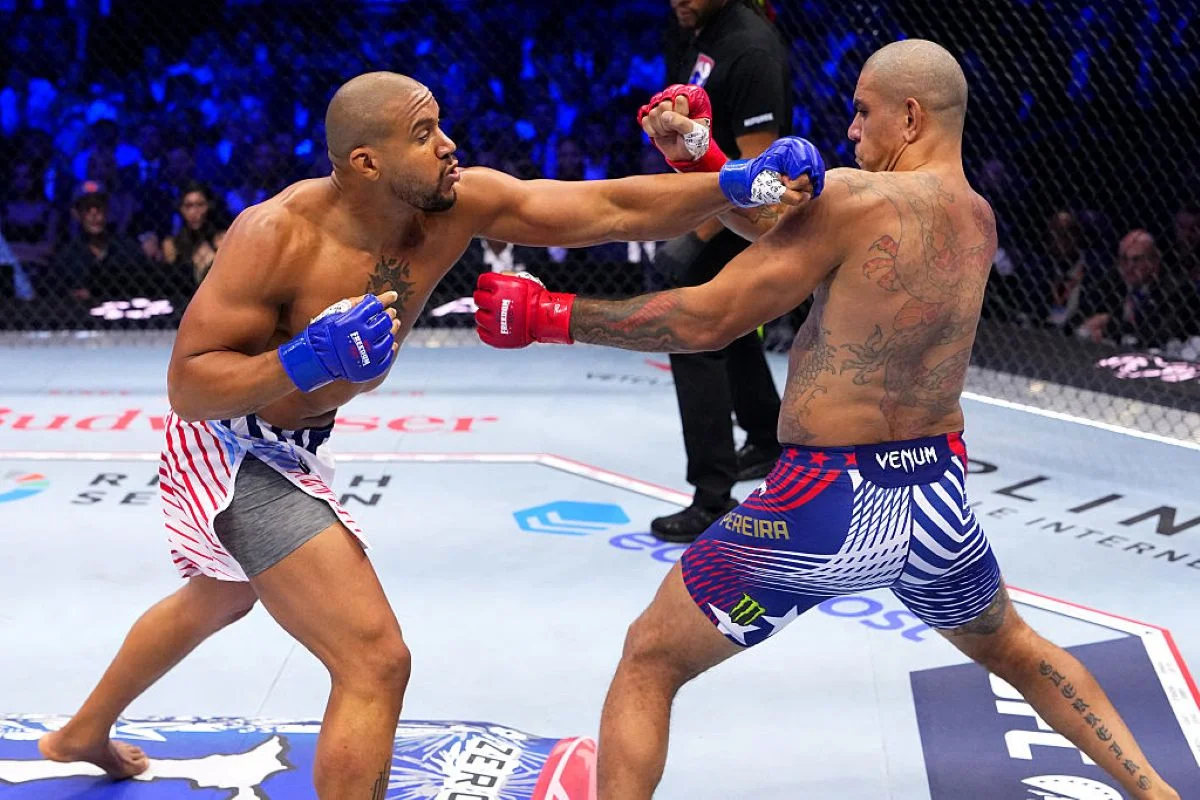 Ciryl Gane e Alex Poatan se enfrentaram no UFC Freedom 250 Ciryl Gane e Alex Poatan se enfrentaram no UFC Freedom 250