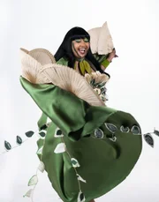 Deputada tem a moda como instrumento de identidade