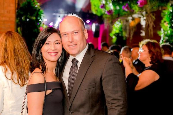 Aline Akiko e Alexandre Nikolay Aline Akiko e Alexandre Nikolay