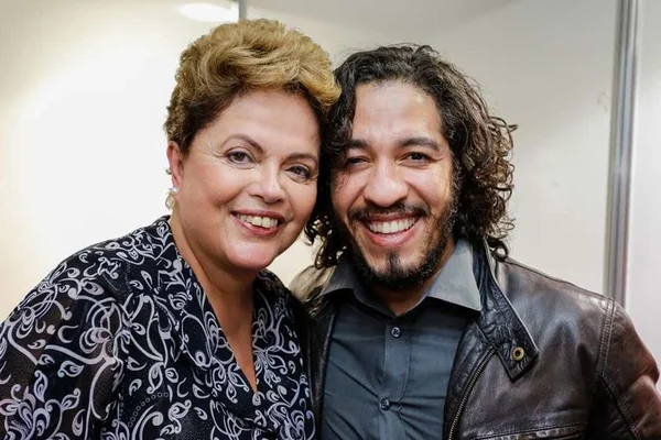 Dilma afirma que saída de Jean deixa “democracia profundamente ferida”