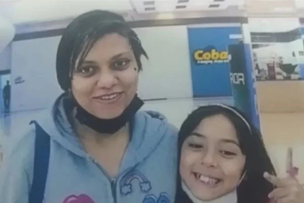 Namorado é suspeito de matar mulher e filha encontradas abraçadas