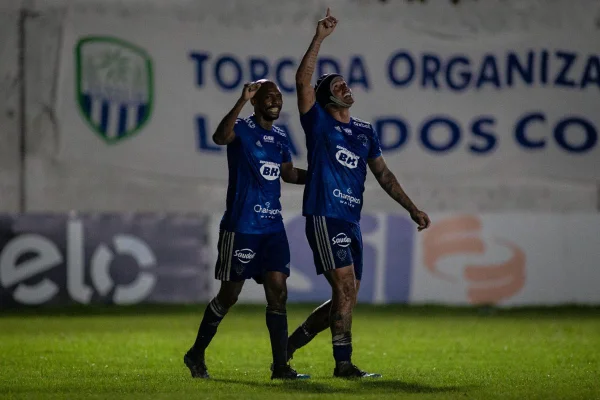 Cruzeiro avança na Copa do Brasil