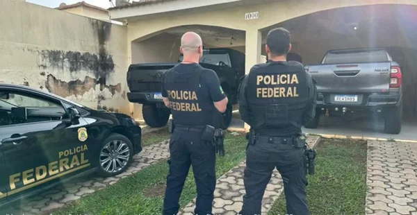 Policiais federais em operação