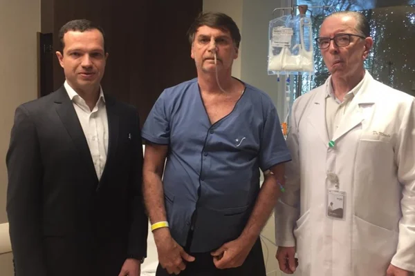 Bolsonaro se desliga de termo “mito” ao se referir a médicos