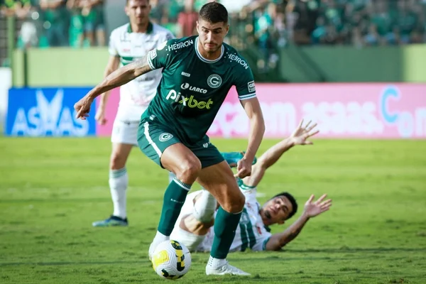 Foto colorida de Pedro Raul