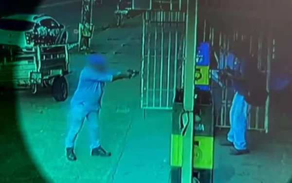 imagem colorida motorista morto a tiros colega de trabalho