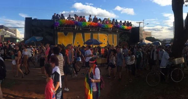 Parada LGBT agita centro de Ceilândia neste domingo (19)