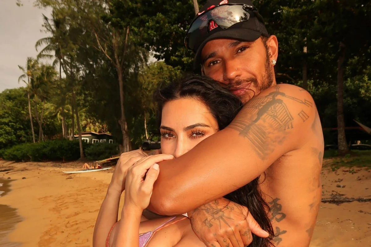 Lewis Hamilton e Kim Kardashian mostram momentos de intimidade na web - imagem 4 Lewis Hamilton e Kim Kardashian mostram momentos de intimidade na web - imagem 4