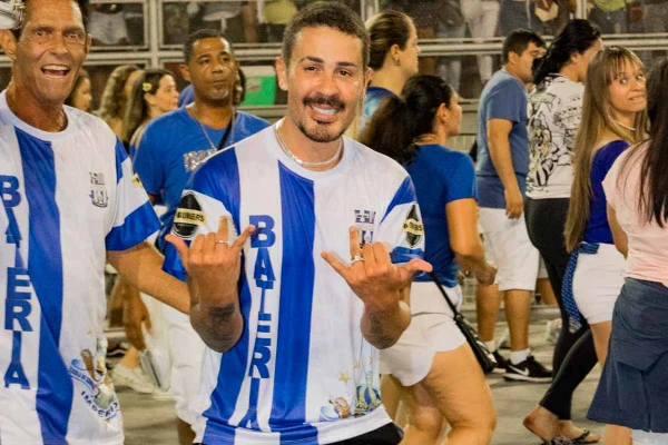 Carlinhos Maia no ensaio técnico da Império da Casa Verde