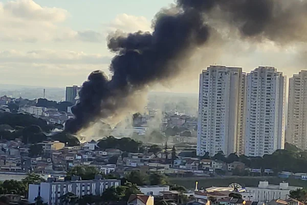 Incêndio no galpão da Alke, Taboão da Serra