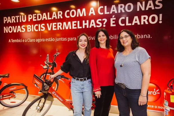 Em evento, Claro firma parceria de bikes compartilhadas com a Tembici