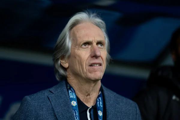 Imagem colorida de Jorge Jesus - Metrópoles