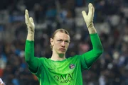 Goleiro do PSG recebe oferta pornô por defesas na Champions, e esposa reage Goleiro do PSG recebe oferta pornô por defesas na Champions, e esposa reage