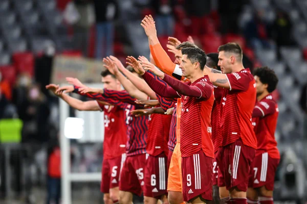 Bayern faz 3 x 2 no RB Leipzig e vence 3ª seguida no Campeonato Alemão