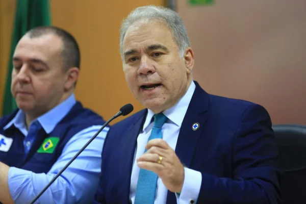 Ministro da Saúde, Marcelo Queiroga participa do lançamento da campanha de amamentação. O ministro se exaltou ao ser questionado por jornalista sobre as vacinas para monkeypox. Ele disse que "as mães brasileiras não estão preocupadas com a monkeypox".