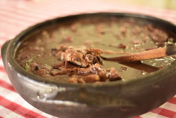 panela de feijoada