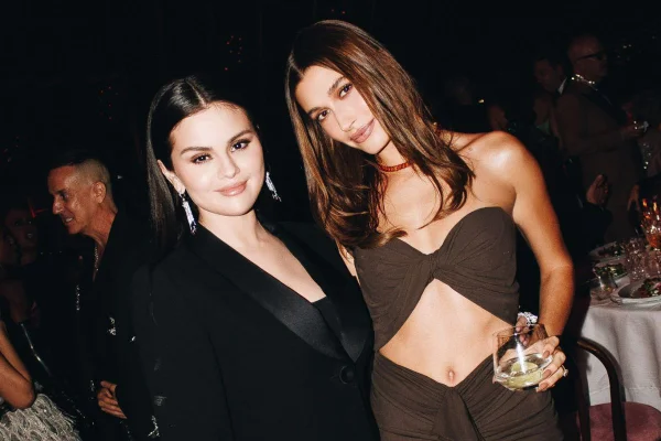 Selena Gomez e Hailey Bieber - Metrópoles
