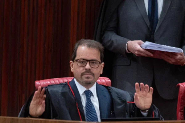 ministro tse floriano de azevedo