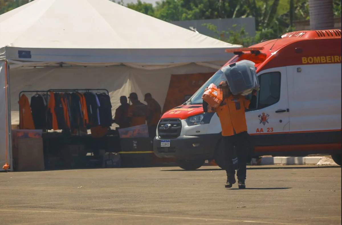 A reportagem da coluna Na Mira acompanhou de perto, durante dois dias consecutivos, a intensa movimentação dos organizadores e integrantes do grupo dentro do CTO. No local, a equipe presenciou preparativos ostensivos que alteraram completamente a rotina da unidade militar A reportagem da coluna Na Mira acompanhou de perto, durante dois dias consecutivos, a intensa movimentação dos organizadores e integrantes do grupo dentro do CTO. No local, a equipe presenciou preparativos ostensivos que alteraram completamente a rotina da unidade militar